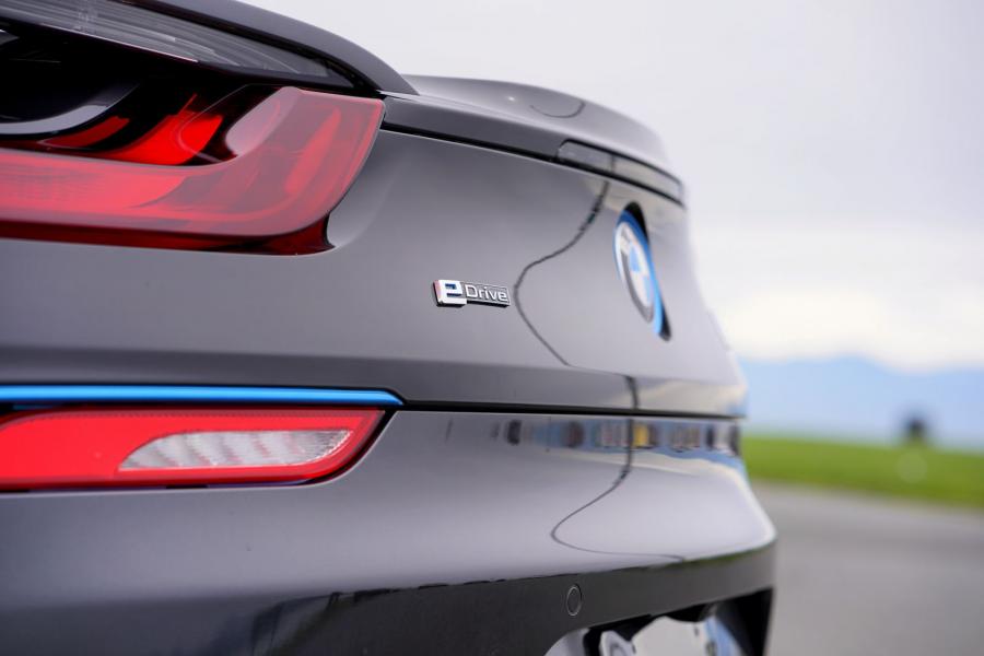 Детали экстерьера BMW i8 (I12) 2014 года  (NA) (фото 17 из 23)